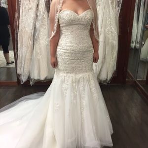 Wedding dress